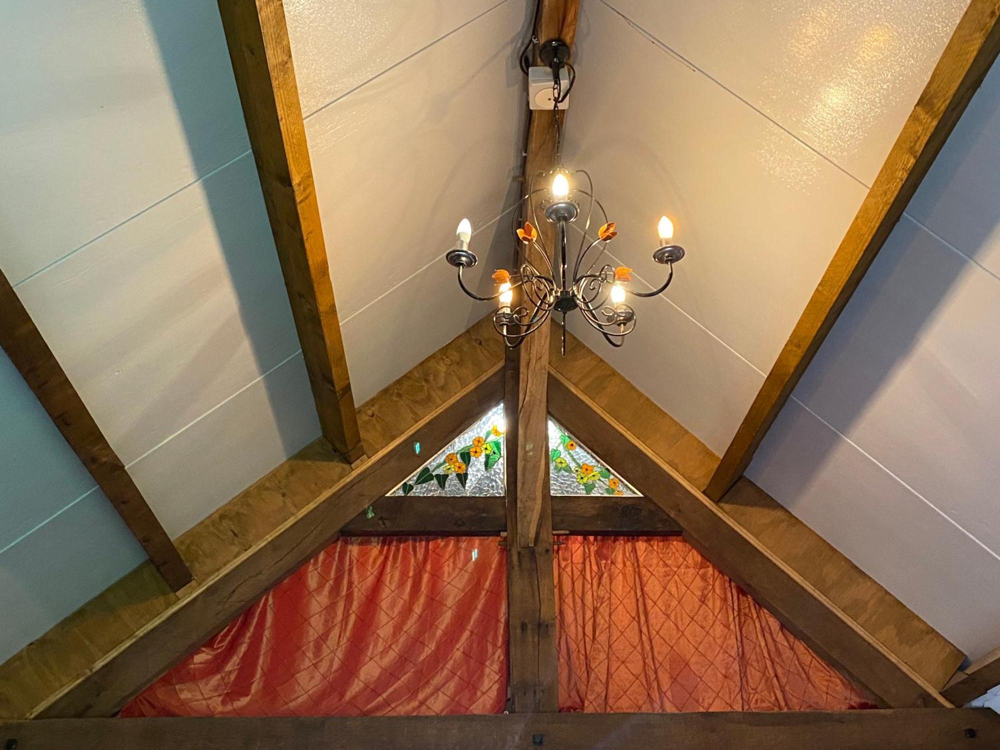 Spacious, Rustic Studio Space For 2 Persons Saint-Cyr-du-Bailleul 외부 사진