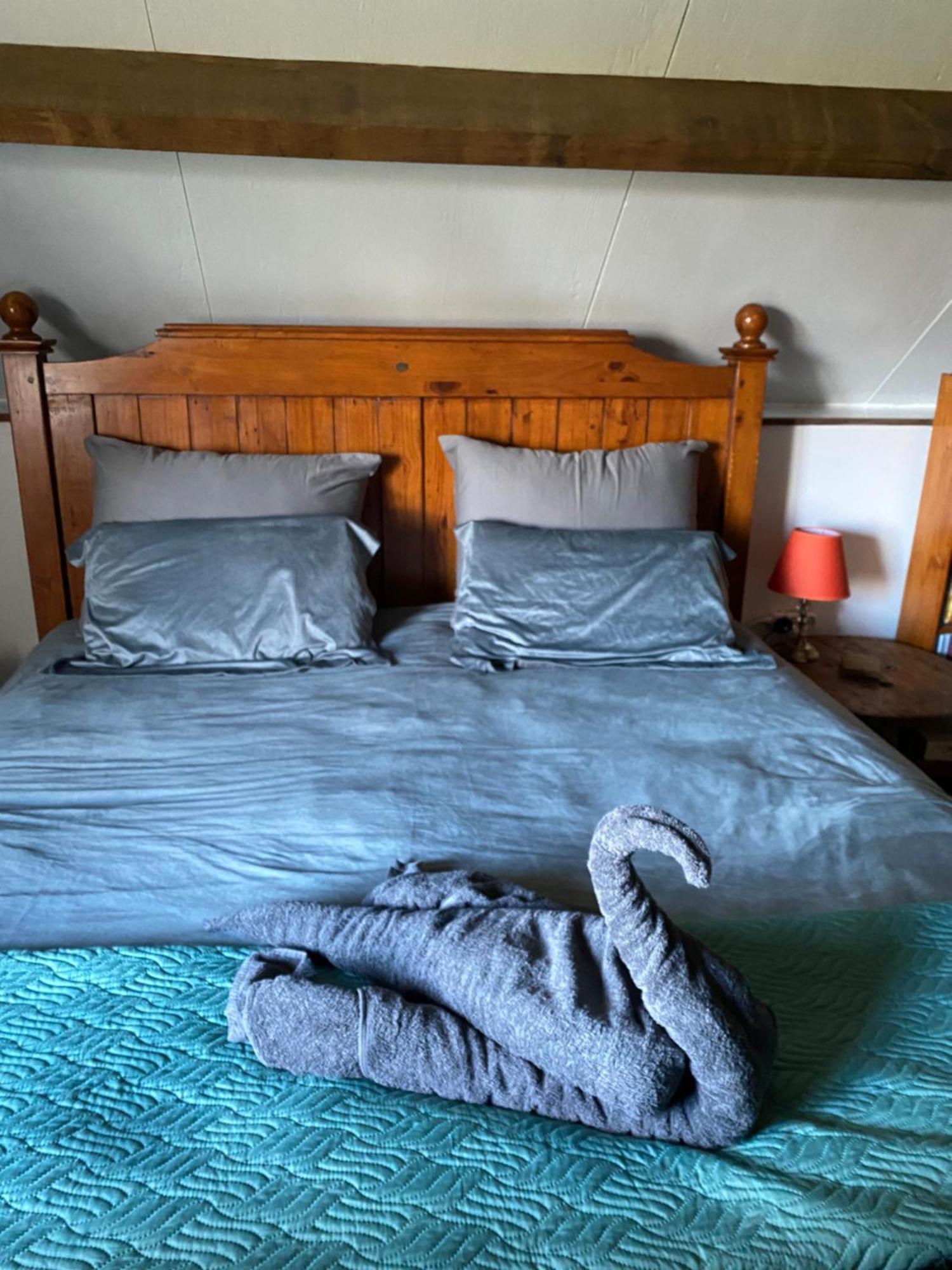 Spacious, Rustic Studio Space For 2 Persons Saint-Cyr-du-Bailleul 외부 사진