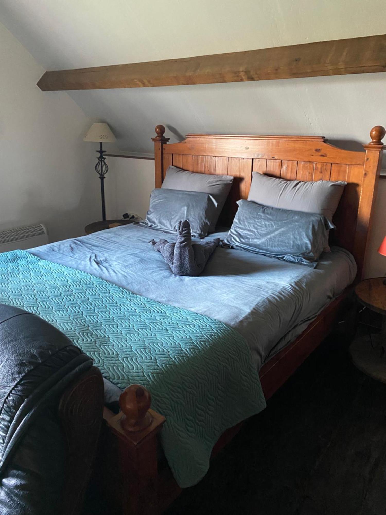 Spacious, Rustic Studio Space For 2 Persons Saint-Cyr-du-Bailleul 외부 사진